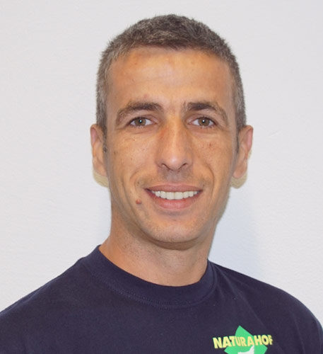 Darko Mikanovic, Mitarbeiter Eiersortiererei und Farm bei der Naturahof AG in Frümsen